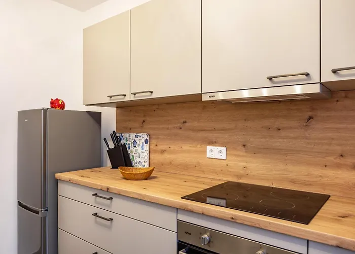 アパート Charmantes In *